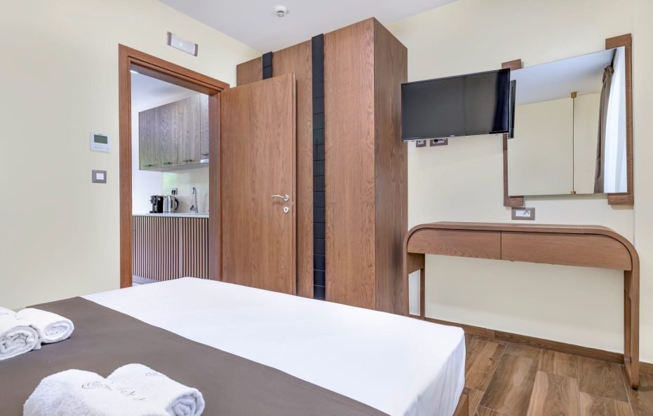 One Bedroom Apartment