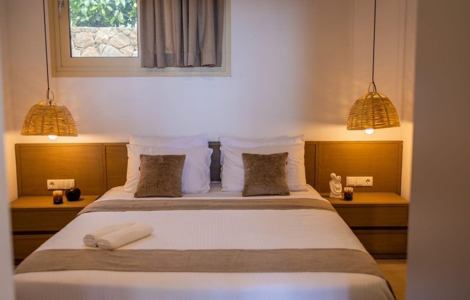 Standard King Room